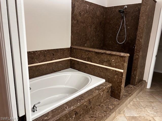 CYPRESS LAKE COUNTRY CLUB - Residential Lease