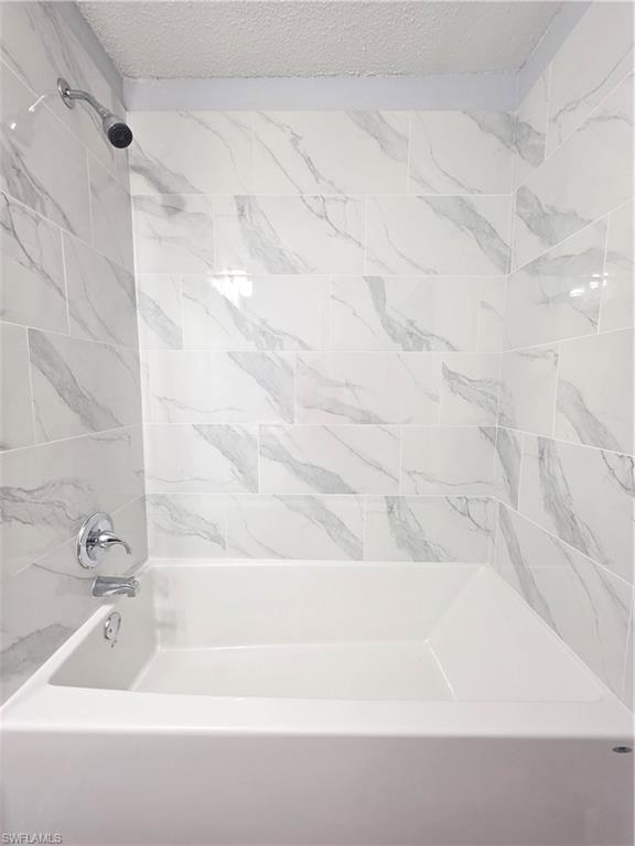 VENETIAN PALMS - Residential Lease