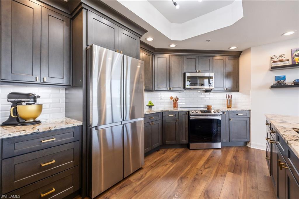 NORTH STAR YACHT CLUB - Residential