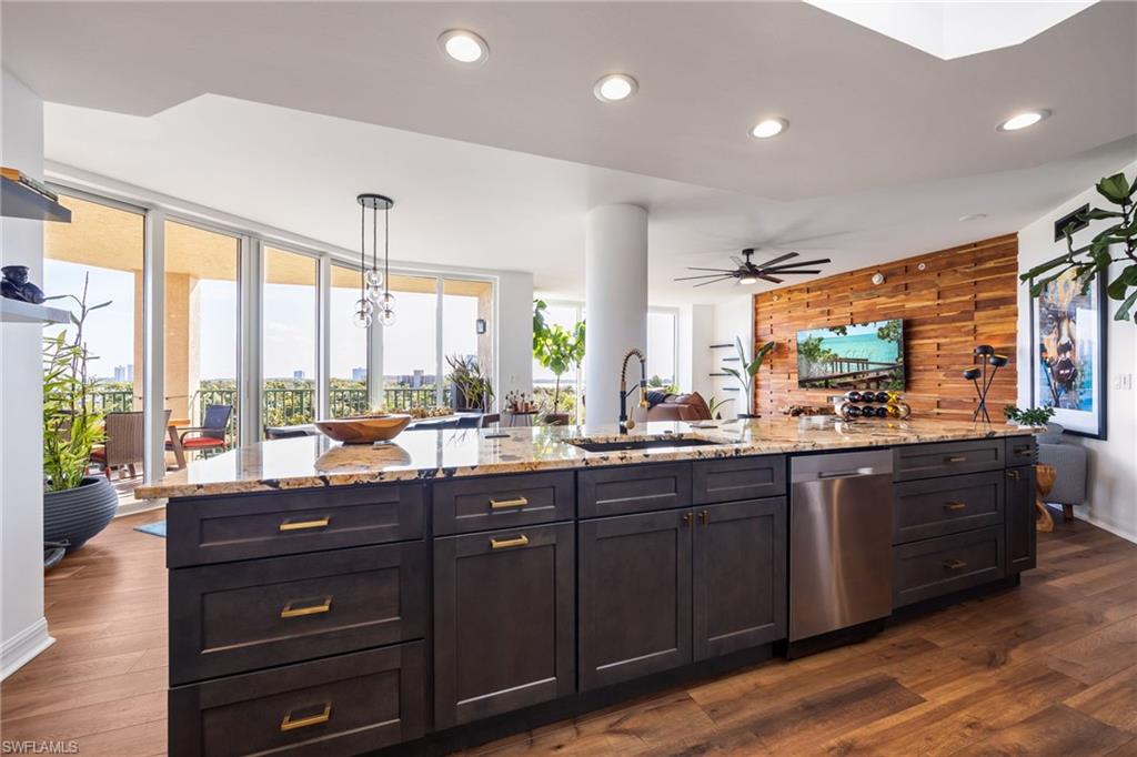 NORTH STAR YACHT CLUB - Residential