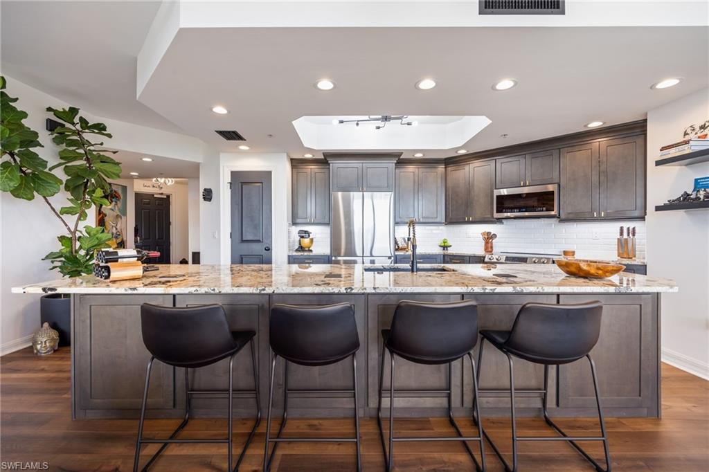 NORTH STAR YACHT CLUB - Residential