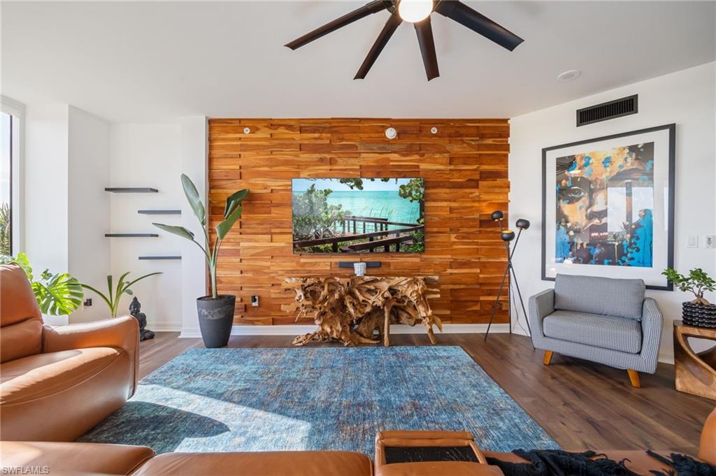 NORTH STAR YACHT CLUB - Residential