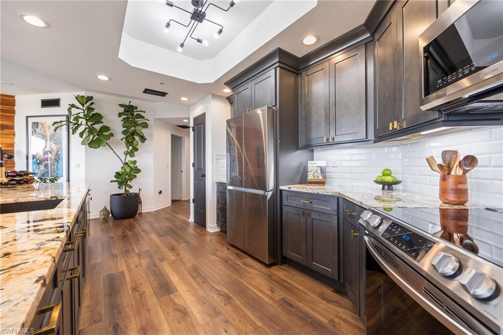 NORTH STAR YACHT CLUB - Residential