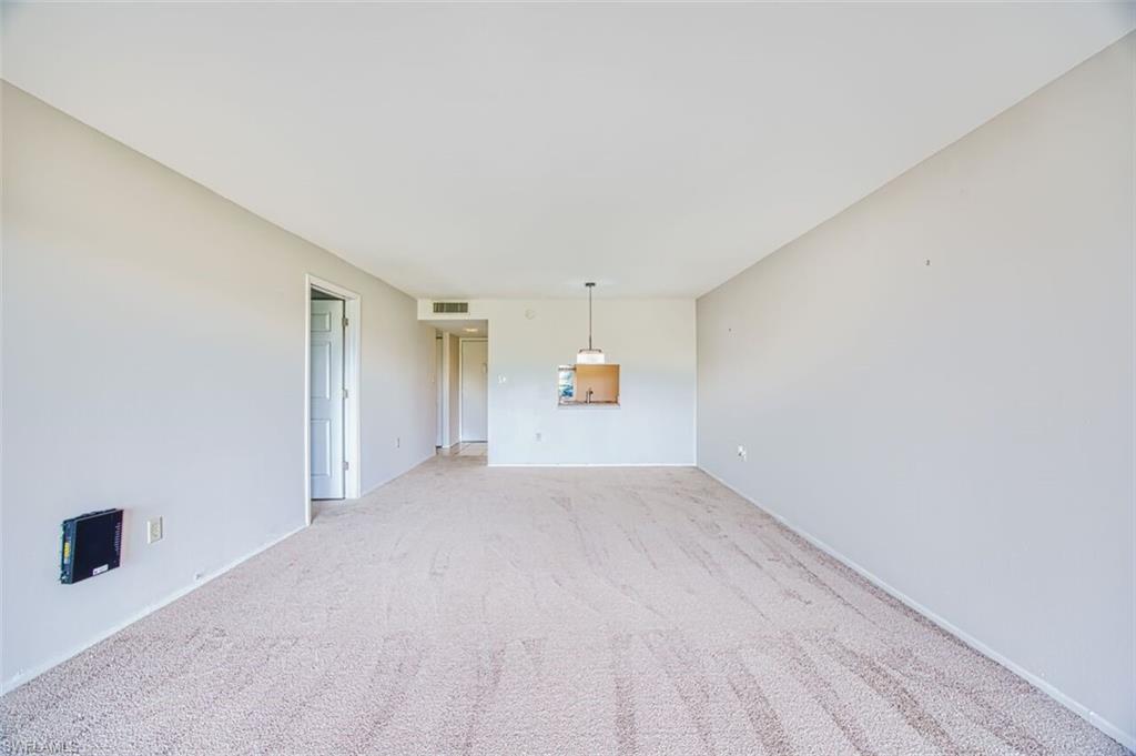 SEVEN LAKES - Residential