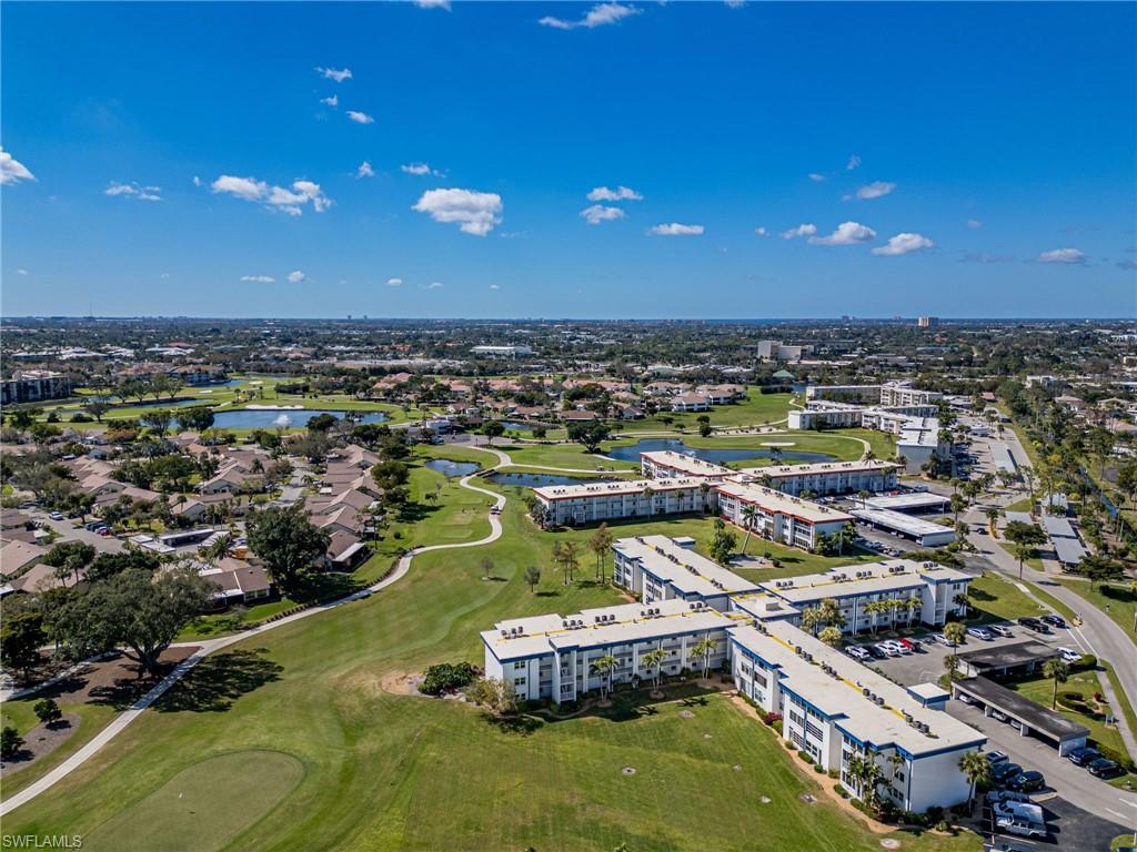 SEVEN LAKES - Residential