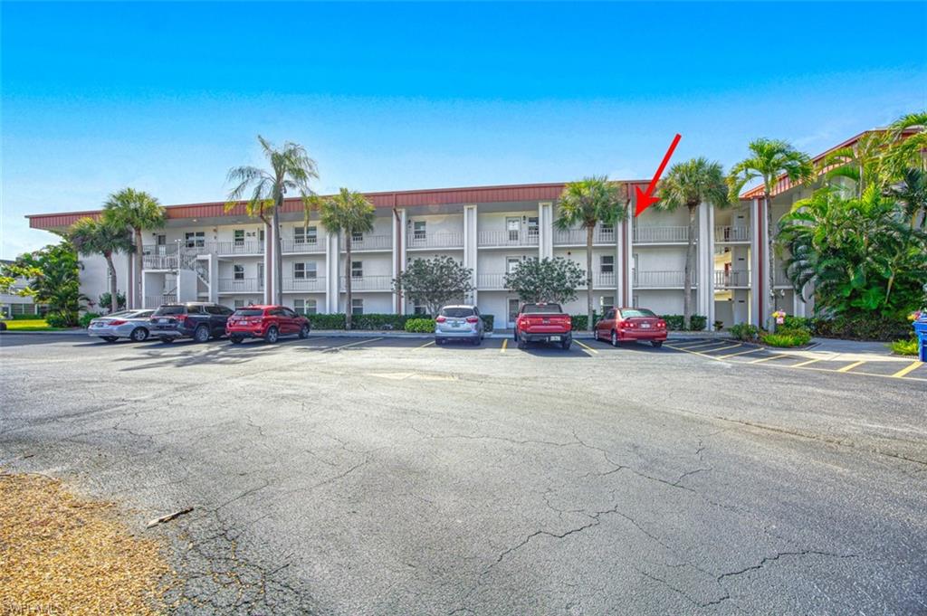 SEVEN LAKES - Residential