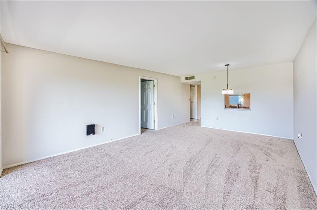 SEVEN LAKES - Residential