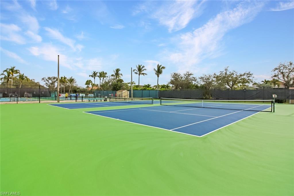 COMMODORE CLUB - Residential