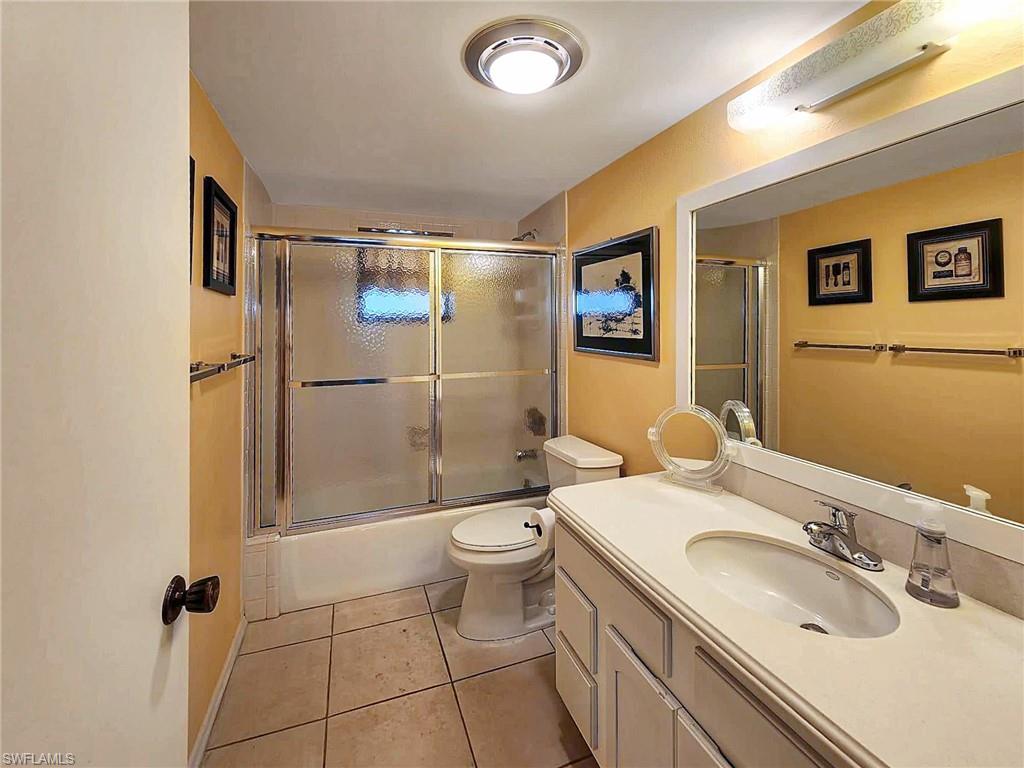 COMMODORE CLUB - Residential