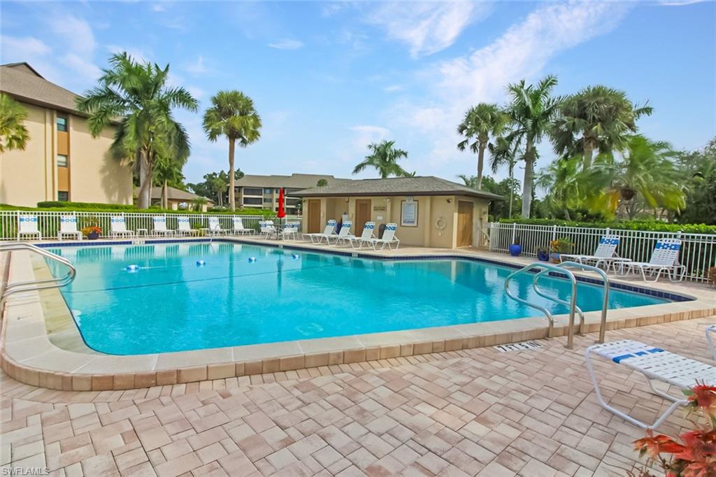 COMMODORE CLUB - Residential