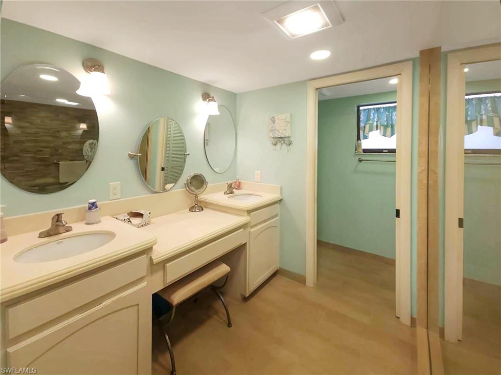 COMMODORE CLUB - Residential