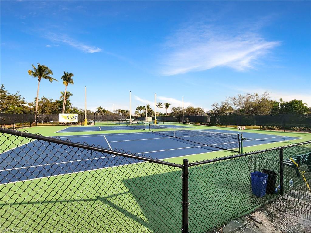 COMMODORE CLUB - Residential