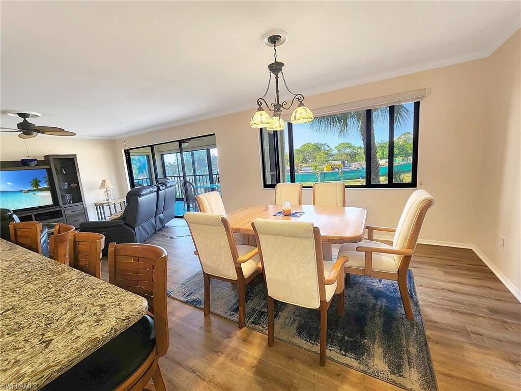 COMMODORE CLUB - Residential