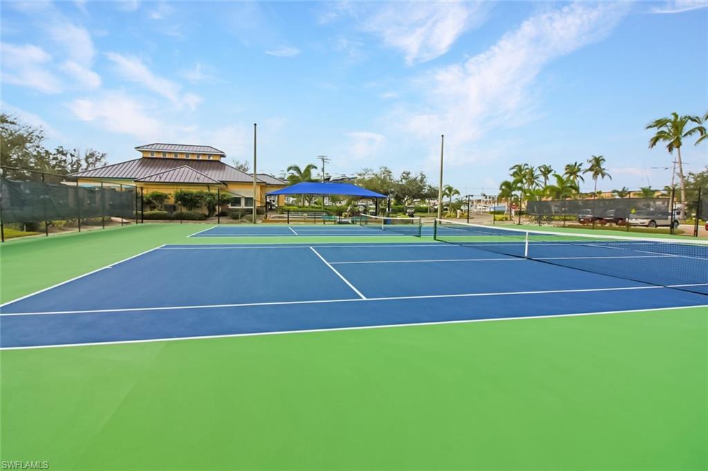 COMMODORE CLUB - Residential