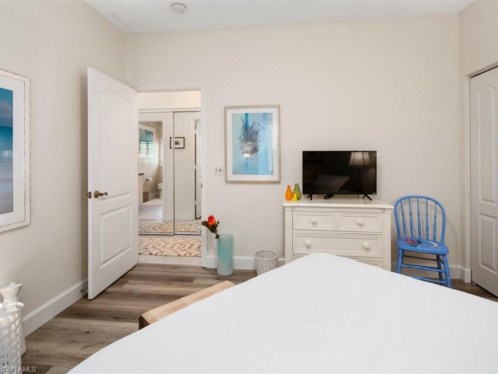 NAPLES PARK - Residential