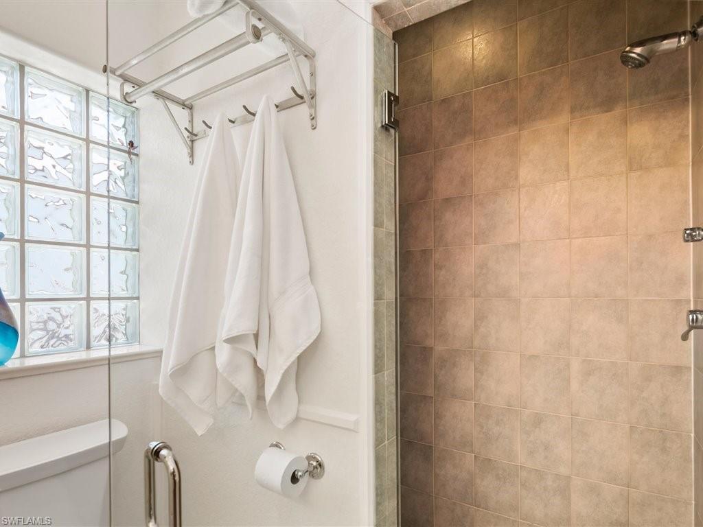 NAPLES PARK - Residential