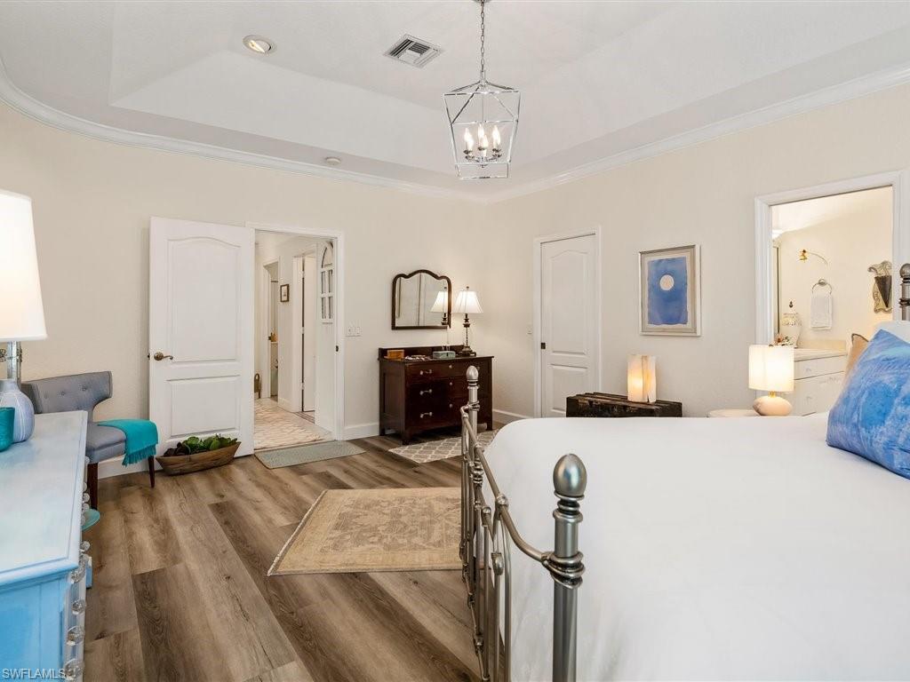 NAPLES PARK - Residential