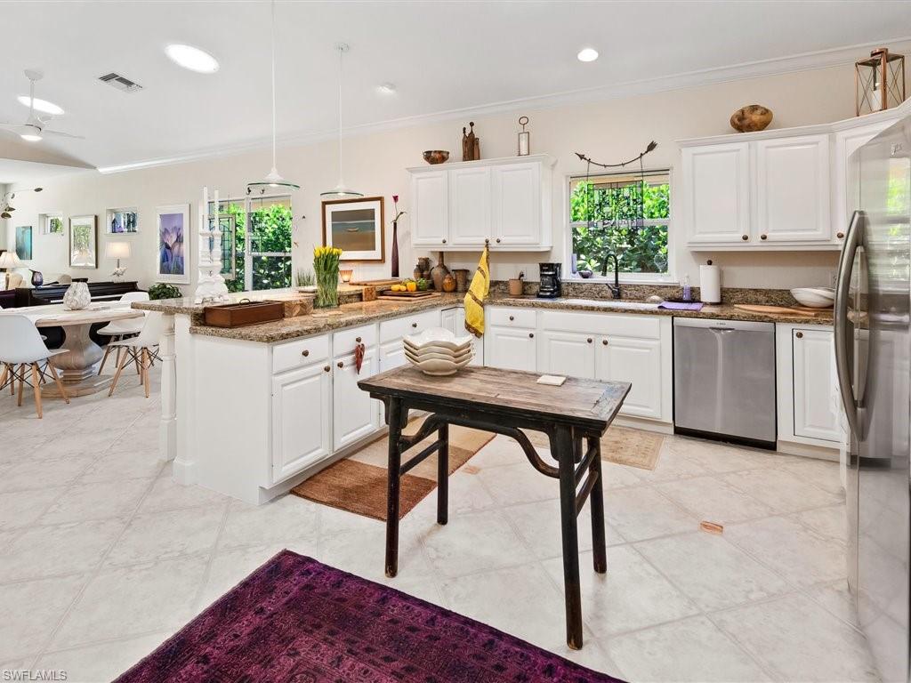 NAPLES PARK - Residential