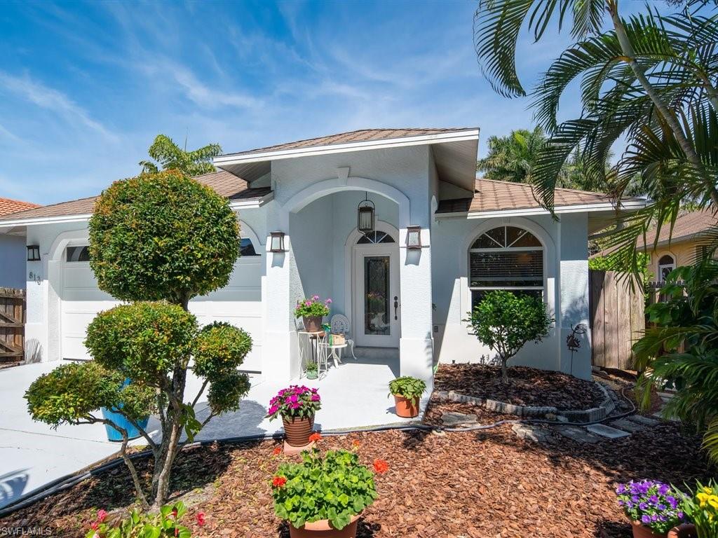 NAPLES PARK - Residential