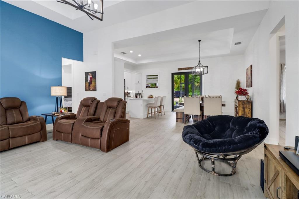 GOLDEN GATE ESTATES - Residential