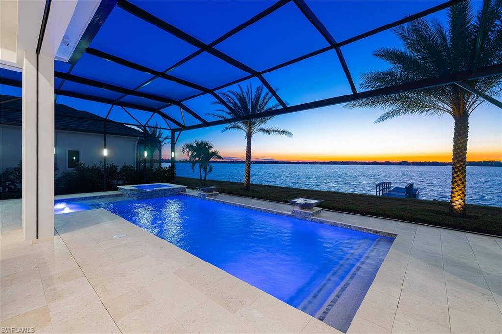 ESPLANADE LAKE CLUB - Residential