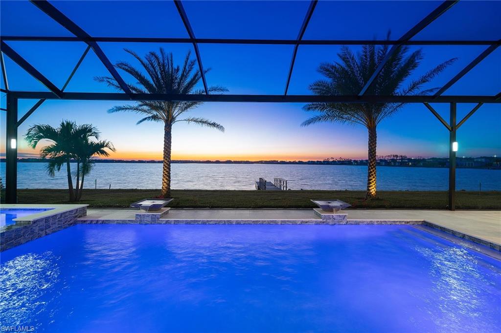 ESPLANADE LAKE CLUB - Residential