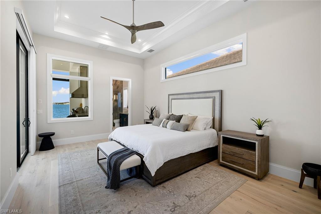 ESPLANADE LAKE CLUB - Residential