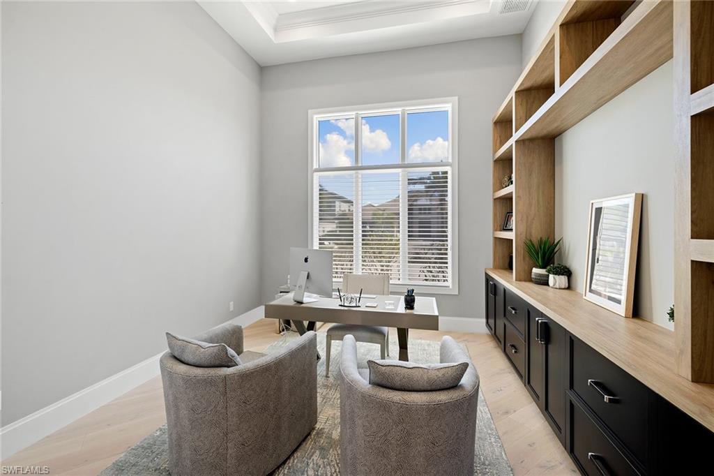 ESPLANADE LAKE CLUB - Residential