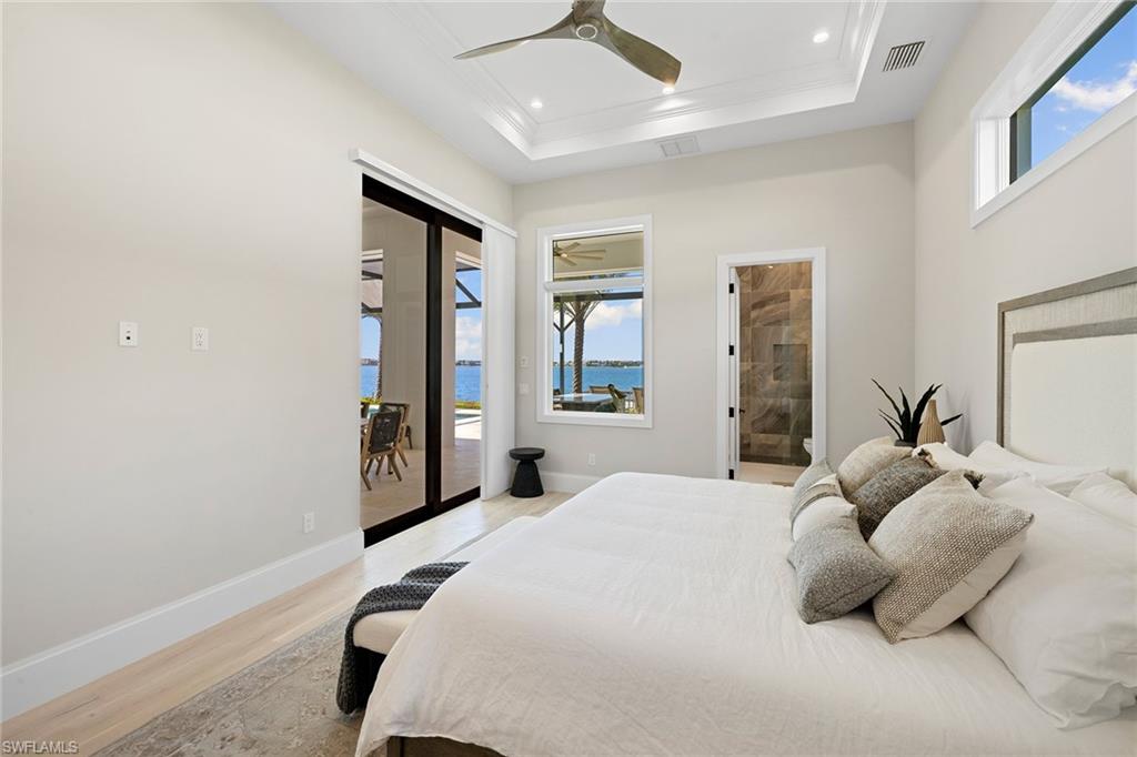 ESPLANADE LAKE CLUB - Residential