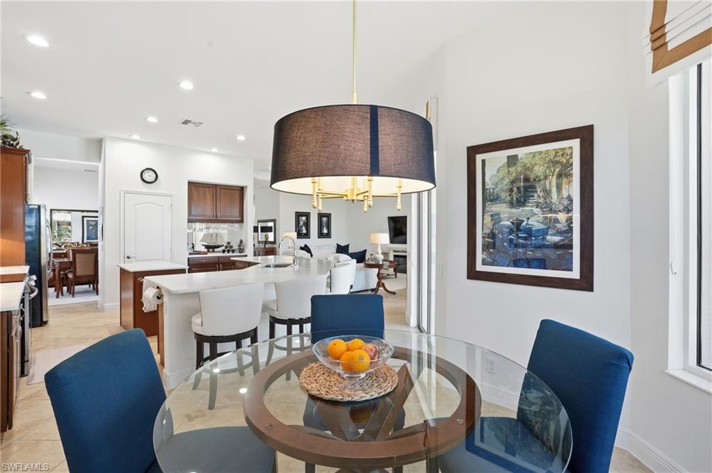 COUNTRY CLUB - Residential