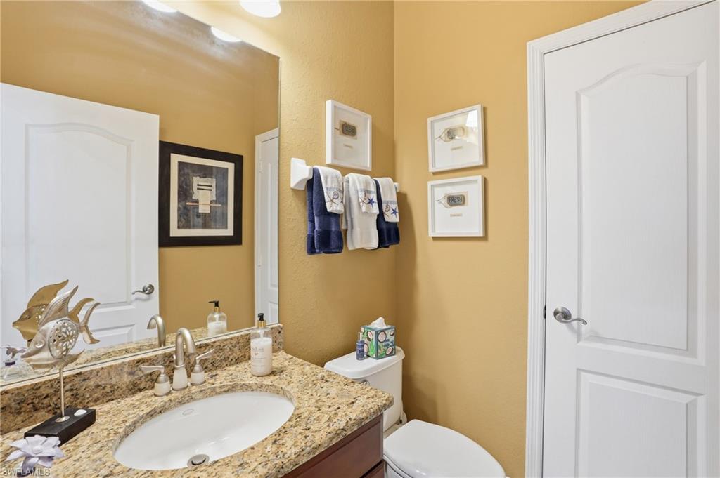 COUNTRY CLUB - Residential