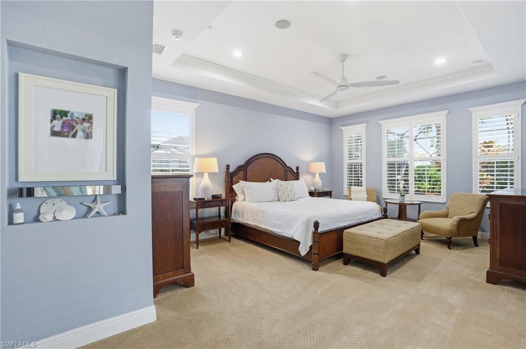 COUNTRY CLUB - Residential