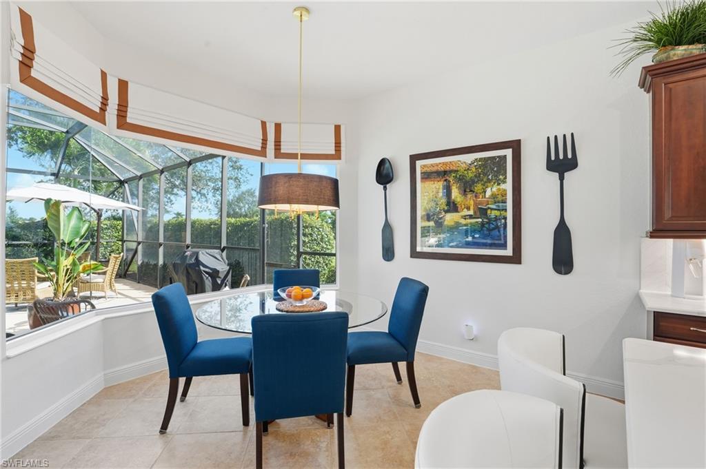 COUNTRY CLUB - Residential