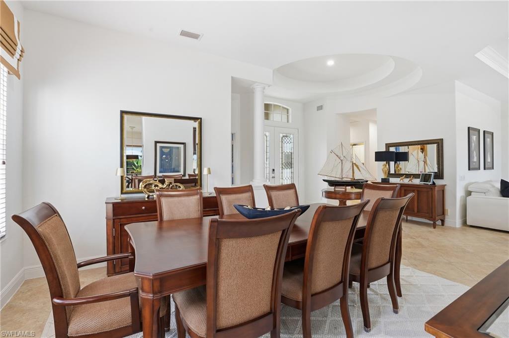 COUNTRY CLUB - Residential