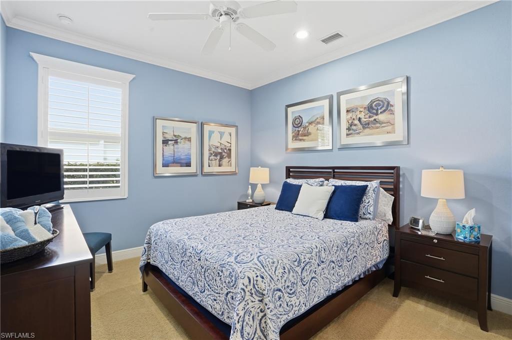 COUNTRY CLUB - Residential