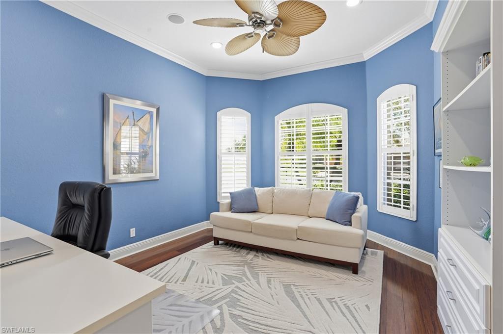 COUNTRY CLUB - Residential