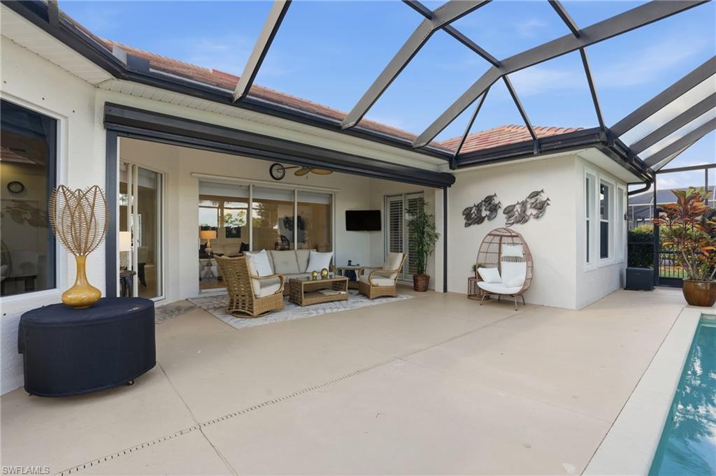 COUNTRY CLUB - Residential