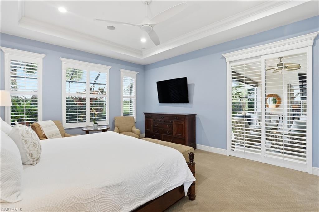 COUNTRY CLUB - Residential