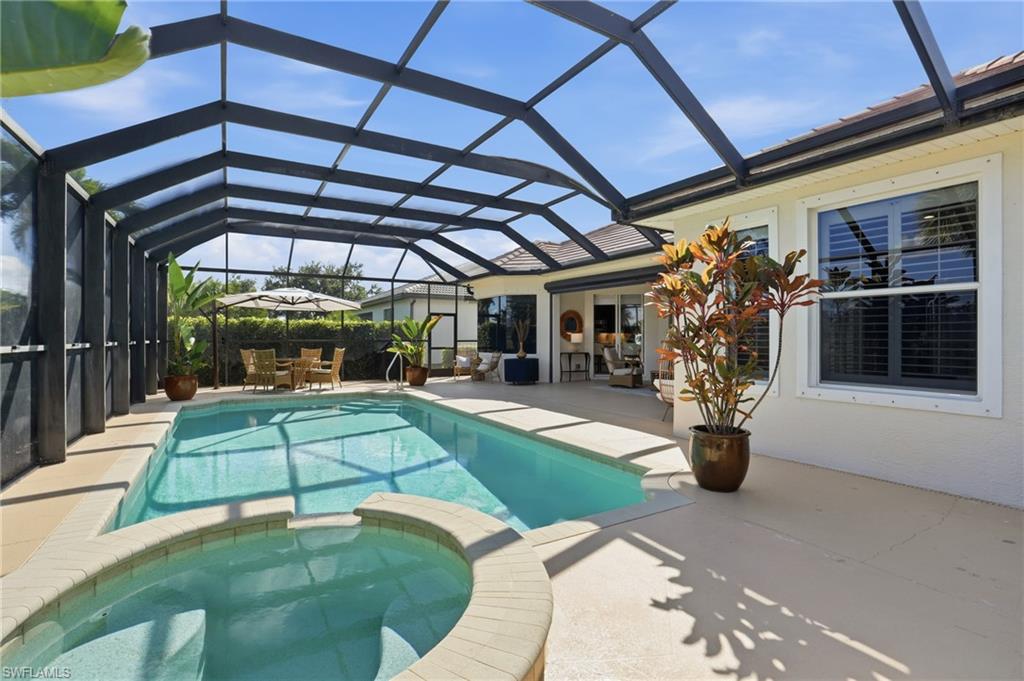 COUNTRY CLUB - Residential