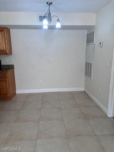 VENETIAN PALMS - Residential Lease