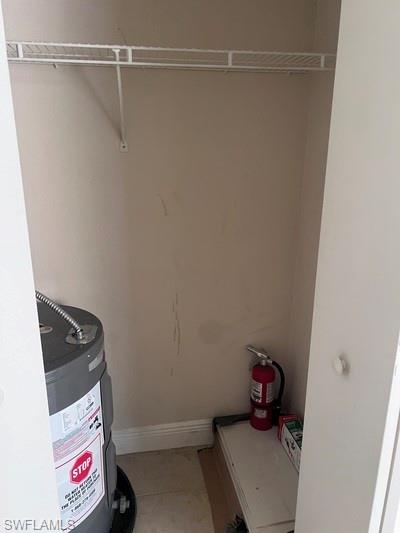 VENETIAN PALMS - Residential Lease