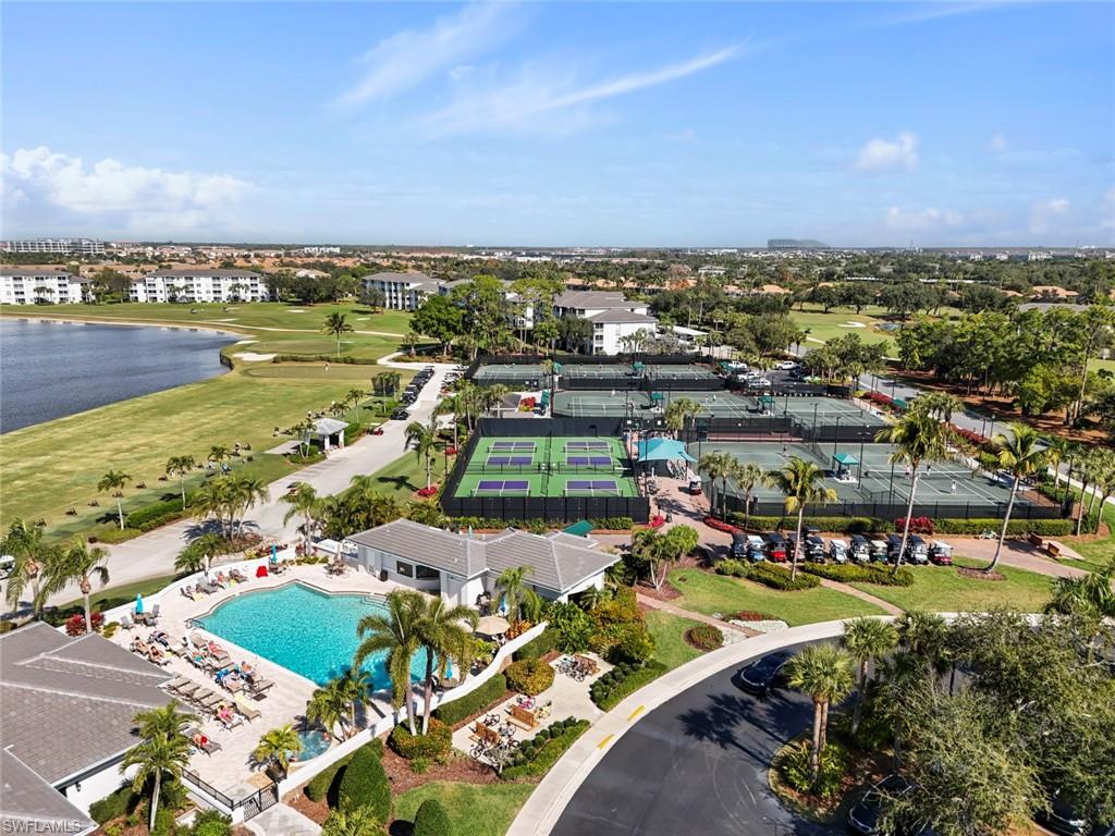 FAIRWAY ISLES - Residential