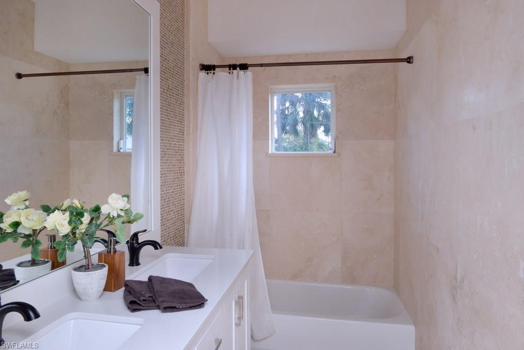 LOGAN WOODS - Residential