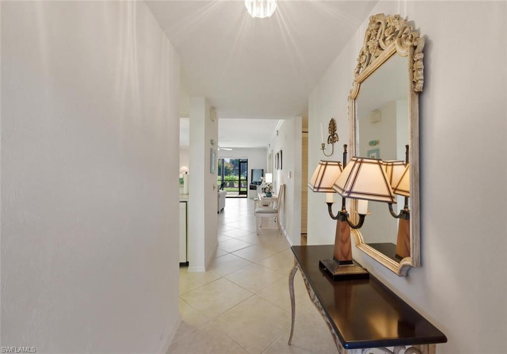 COUNTRY MANOR - Residential