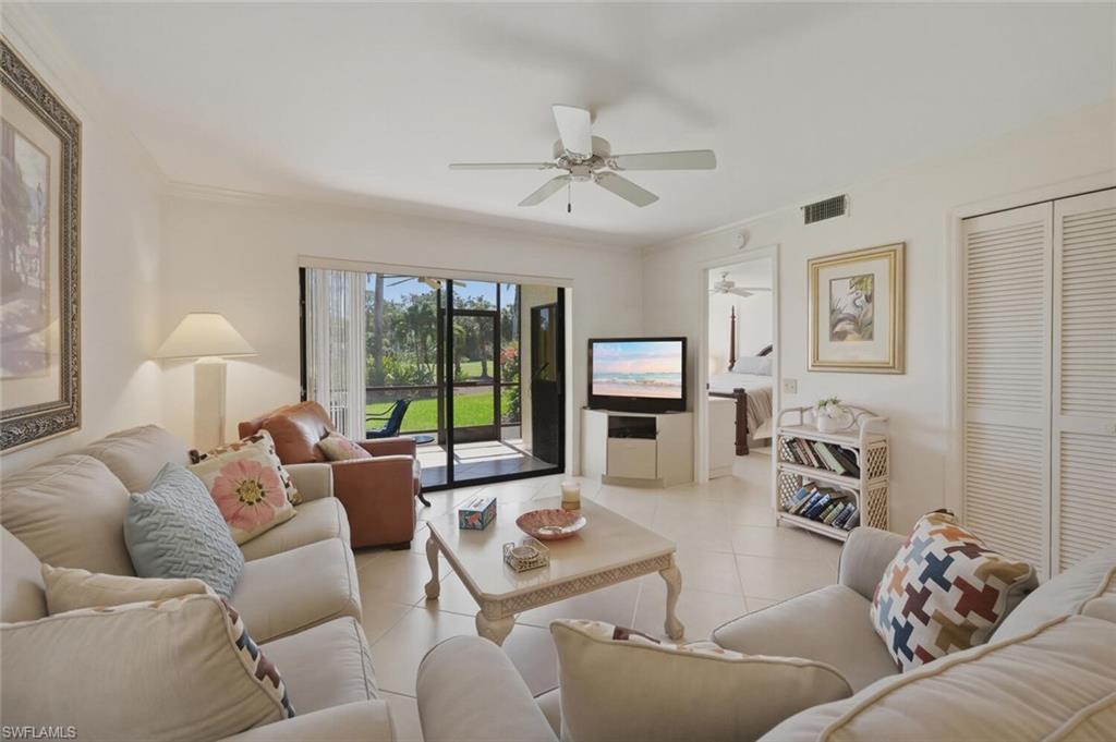 COUNTRY MANOR - Residential