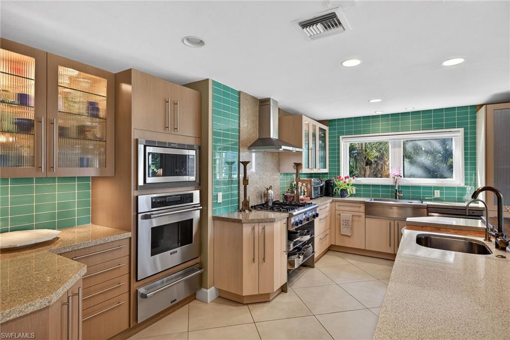 KINZIE ISLAND - Residential