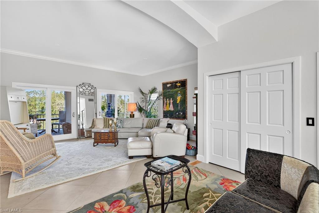 KINZIE ISLAND - Residential