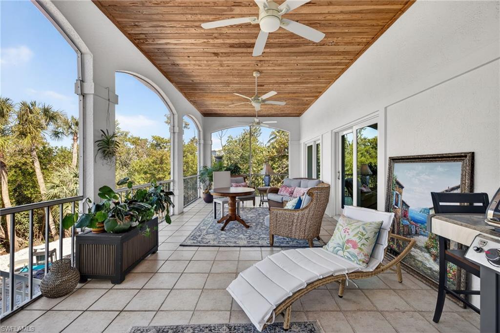 KINZIE ISLAND - Residential