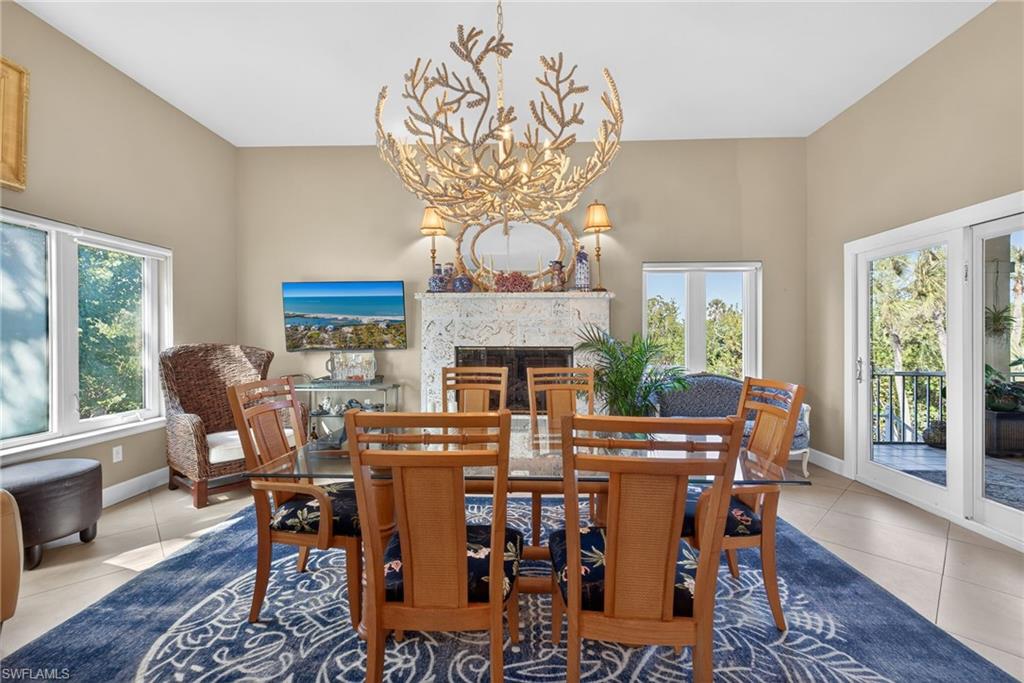 KINZIE ISLAND - Residential