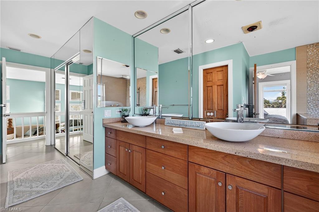 KINZIE ISLAND - Residential